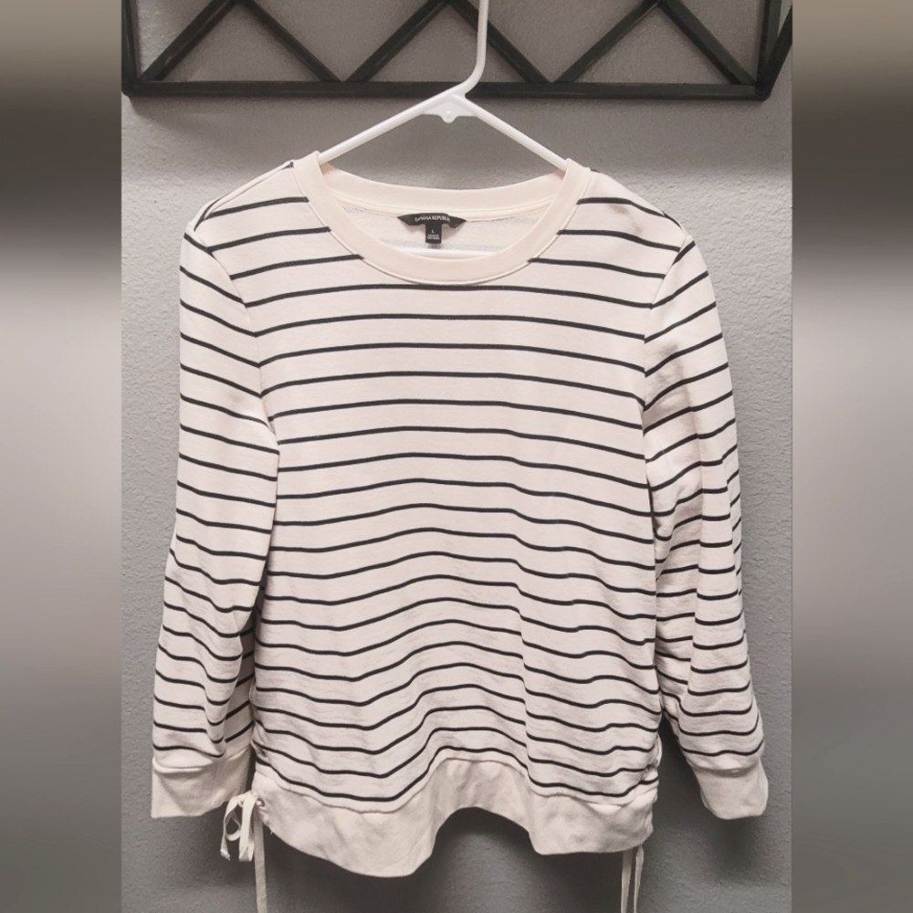 Banana Republic women L tie up striped  sweater